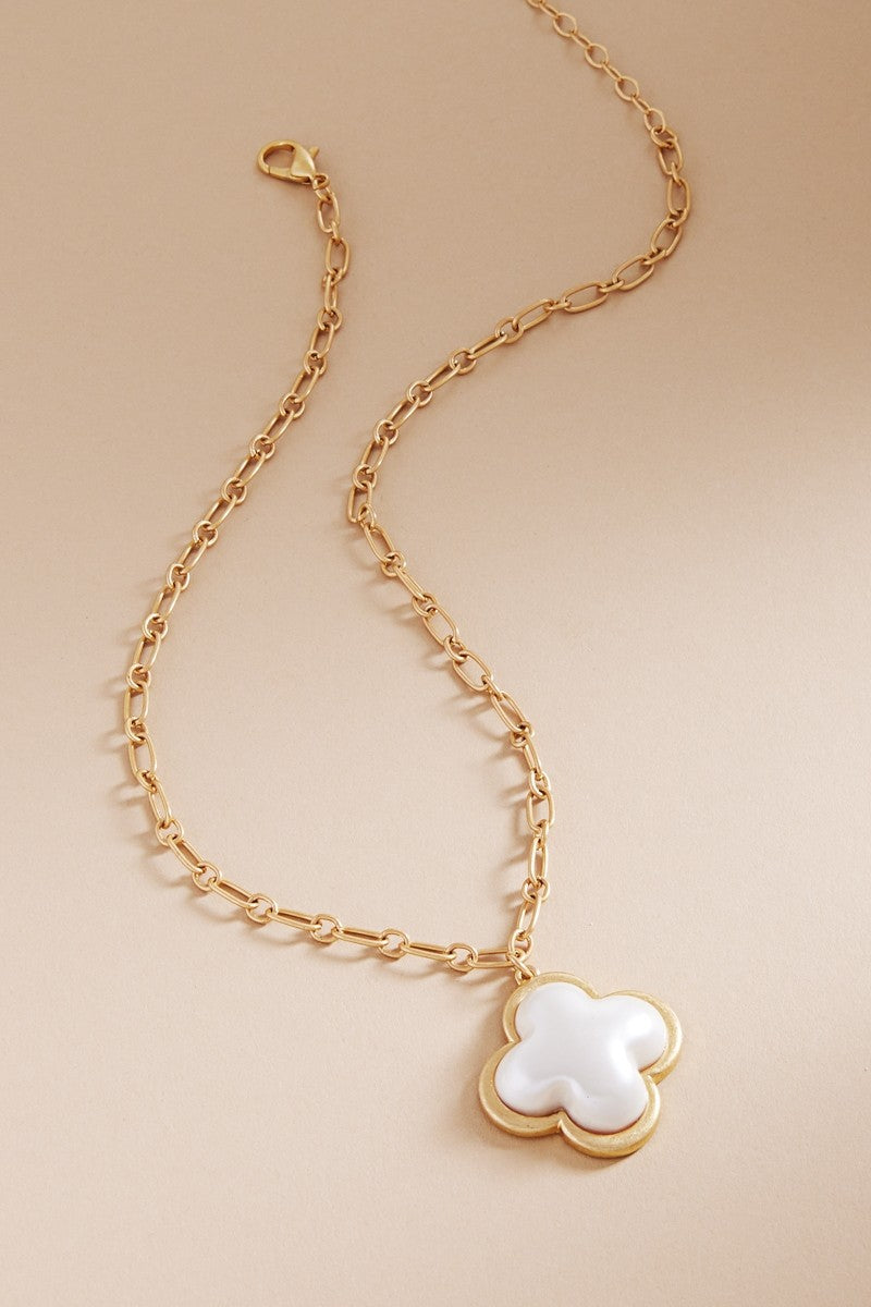 Clover Pendant Necklace