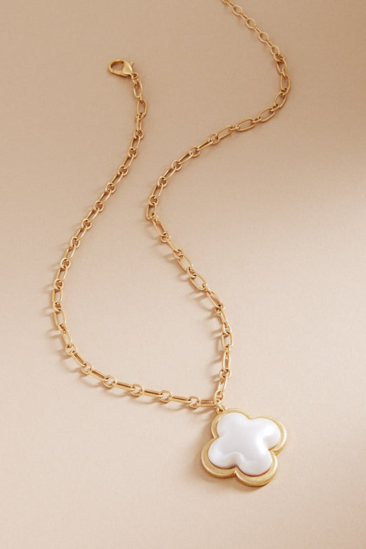 Clover Pendant Necklace